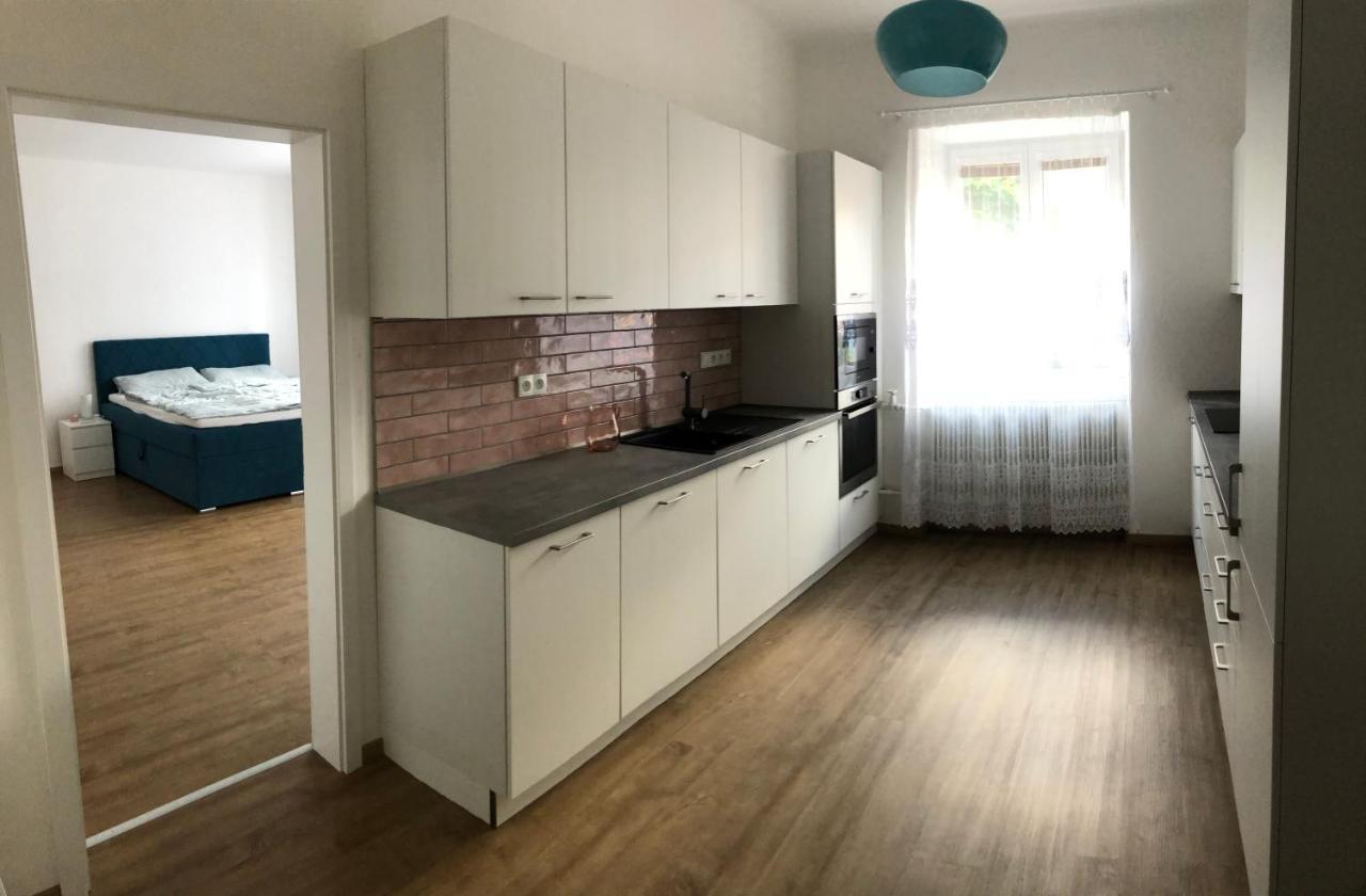Art Apartment Telc Luaran gambar